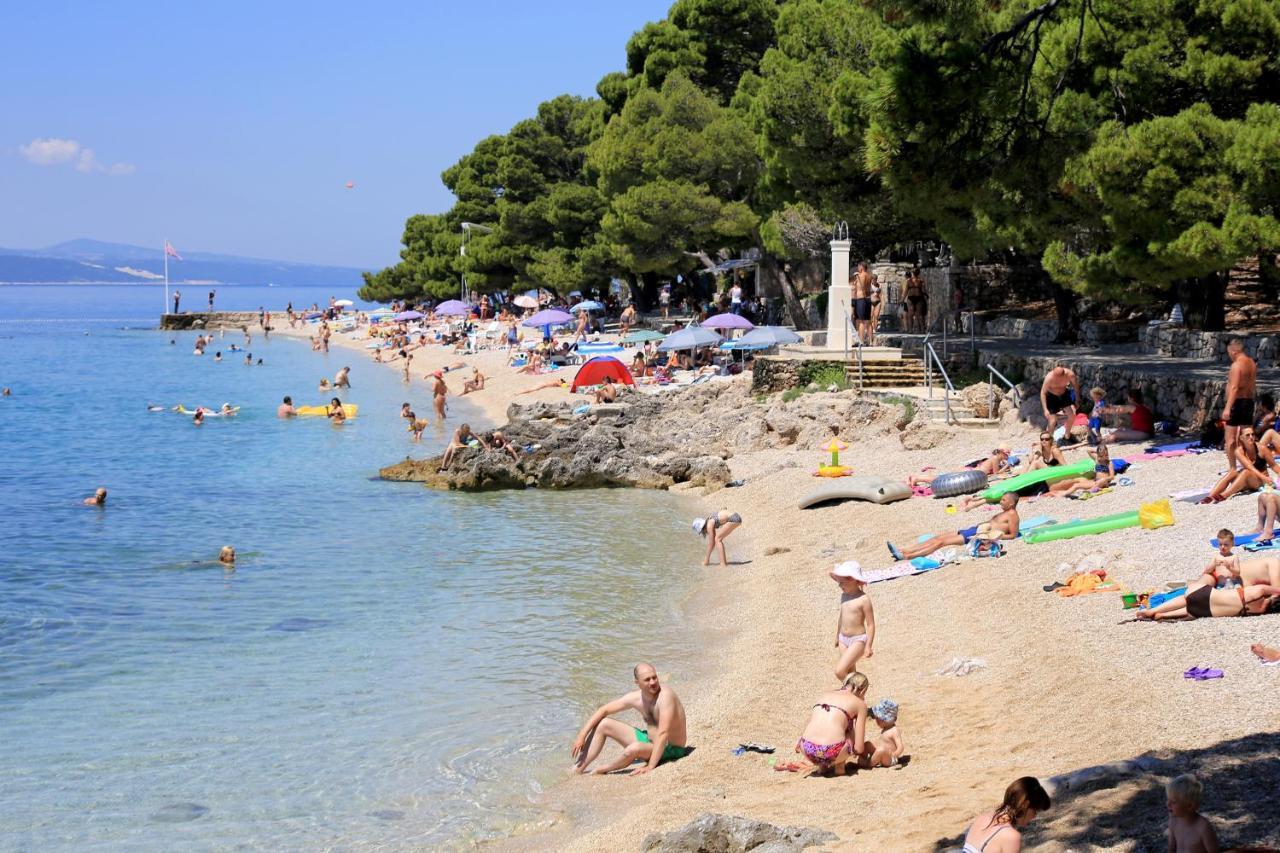 Apartments With A Parking Space Brela, Makarska - 789 Buitenkant foto