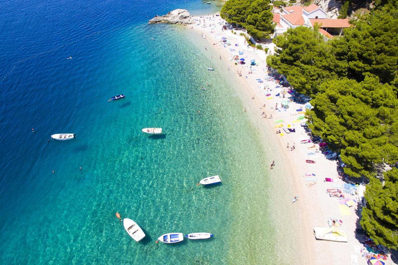 Apartments With A Parking Space Brela, Makarska - 789 Buitenkant foto