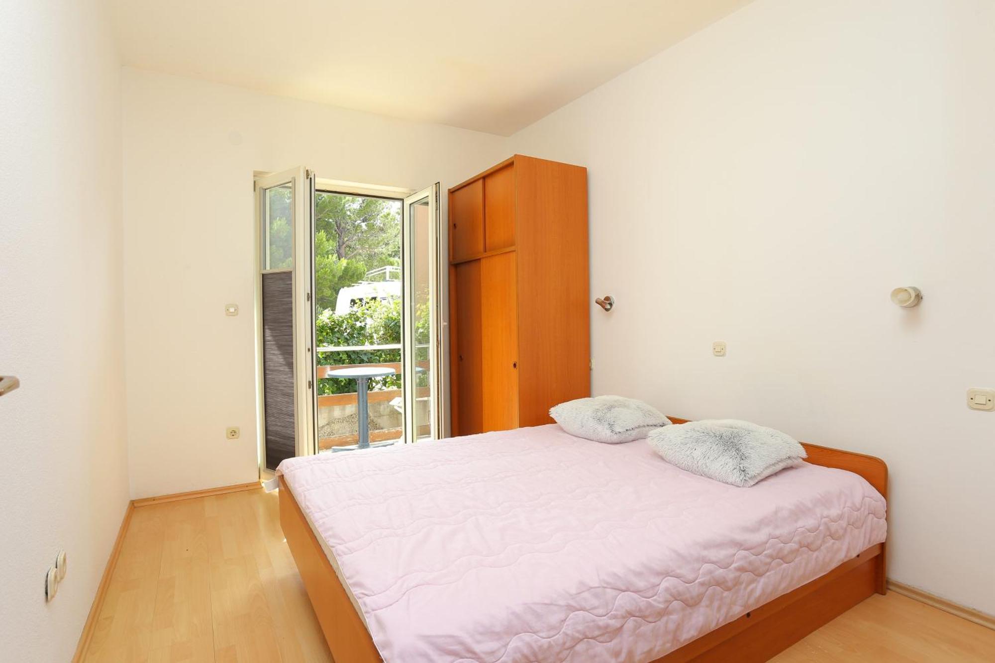 Apartments With A Parking Space Brela, Makarska - 789 Buitenkant foto