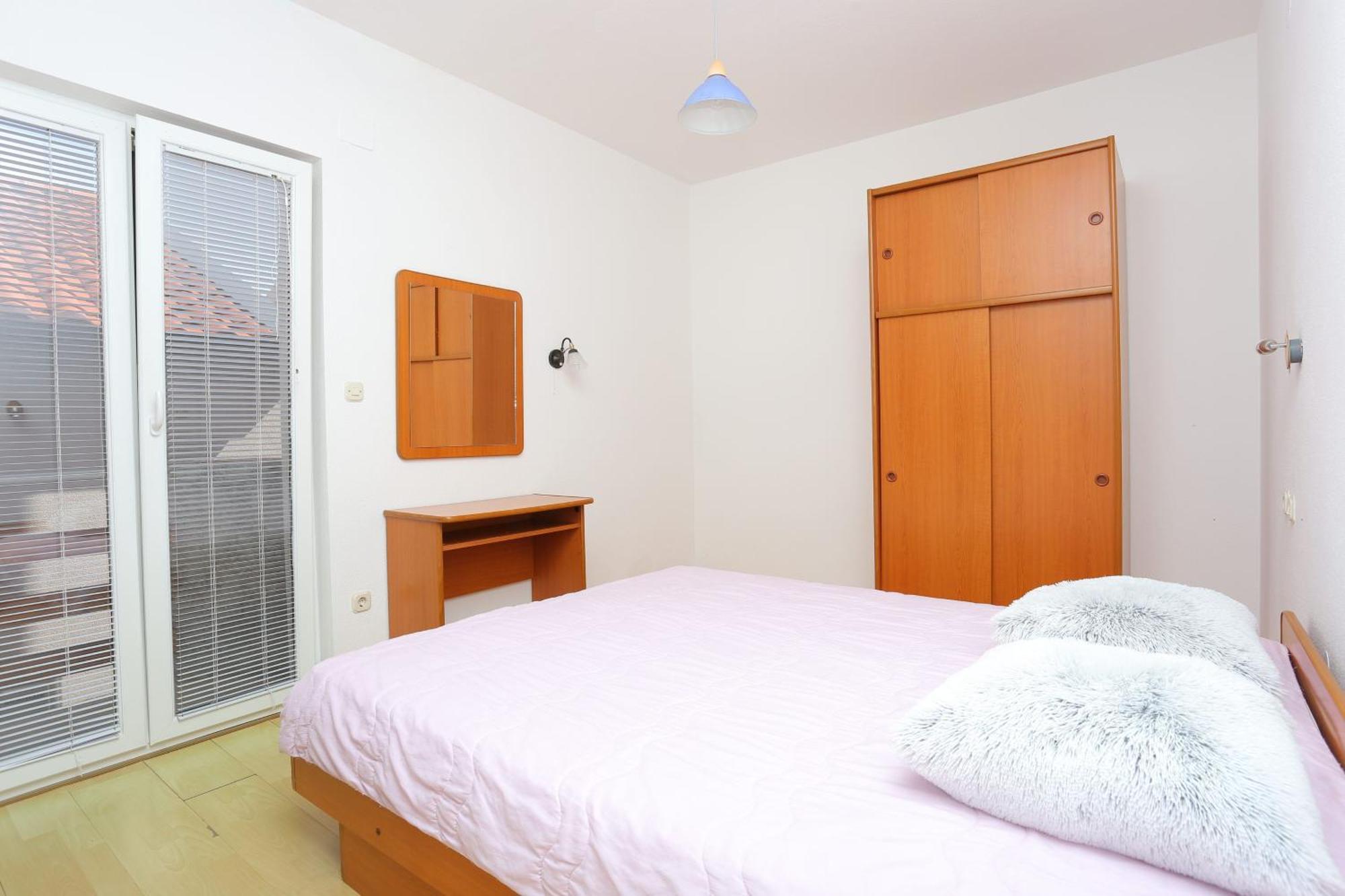 Apartments With A Parking Space Brela, Makarska - 789 Buitenkant foto