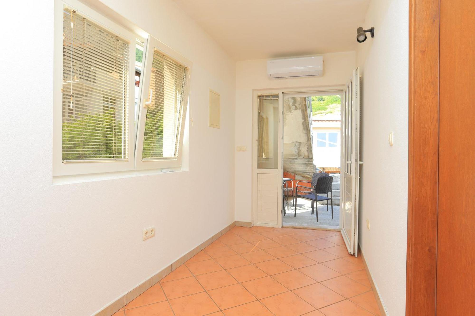 Apartments With A Parking Space Brela, Makarska - 789 Buitenkant foto